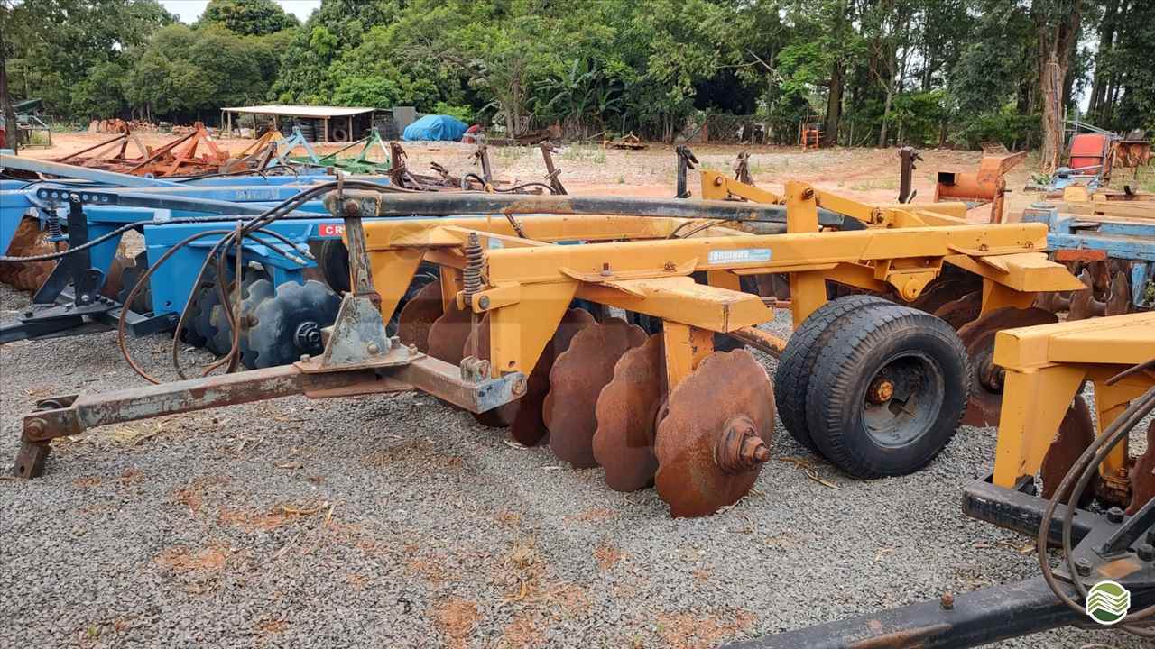 IMPLEMENTOS AGRICOLAS GRADE ARADORA ARADORA 14 DISCOS Jorginho Tratores PARANAVAI PARANÁ PR